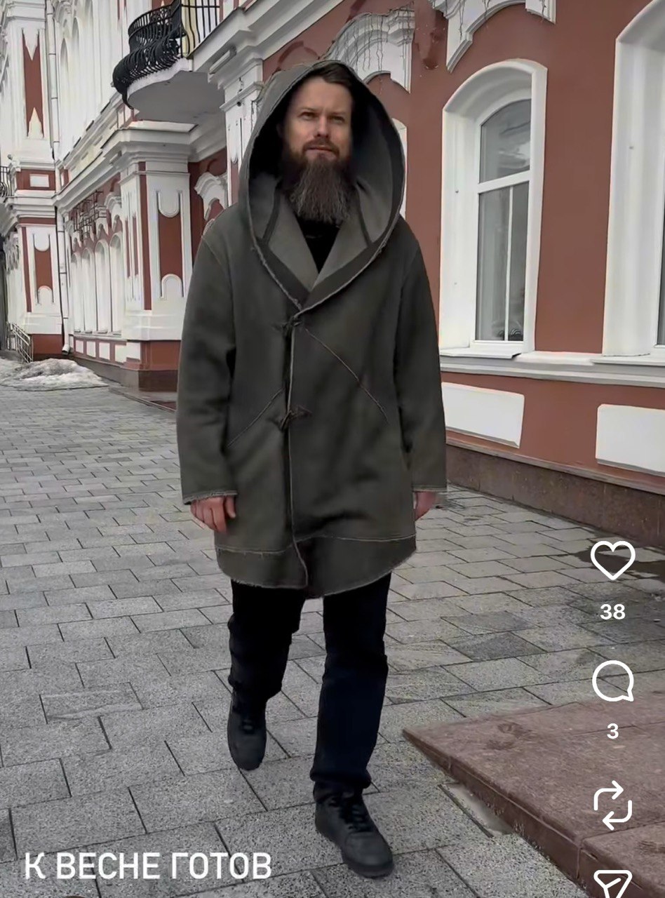 Сливки Черноземья в соцсетях: вечеринка в стиле 90-х, друг-пингвин и секрет долголетия