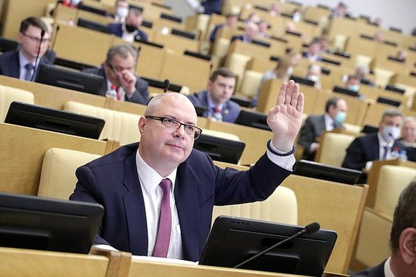 Приватизация, православие и докапитализации банков за счет Фонда национального благосостояния – как прошел год в Госдуме у коммуниста Сергея Гаврилова