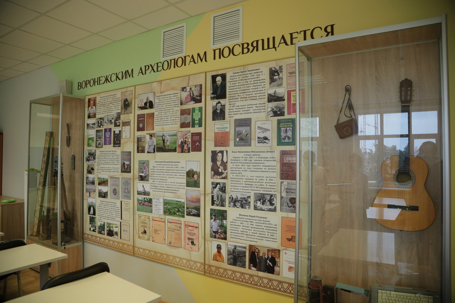 Депутат Госдумы РФ Аркадий Пономарев помог воронежской школе восстановить настоящий боевой самолет