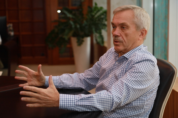 О квантовом скачке, о ЦБ как союзнике и новом губернаторе – сенатор Российской Федерации Евгений Савченко
