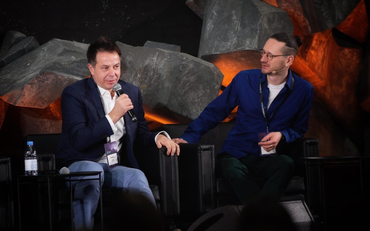 «Многие из нас уже киборги», – на конференции FutureMed 2024 обсудили медицину будущего
