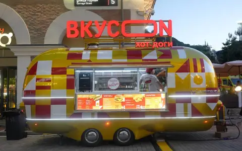 «ВкусON» накормил хот-догами гостей фестиваля Gastreet «ВкусON» накормил хот-догами гостей фестиваля Gastreet