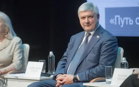 Воронеж переходит в режим ручного управления губернатором? Воронеж переходит в режим ручного управления губернатором?