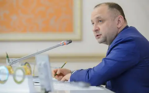 Экс-зампред воронежского облправительства Виталий Шабалатов снова меняет работу? Экс-зампред воронежского облправительства Виталий Шабалатов снова меняет работу?