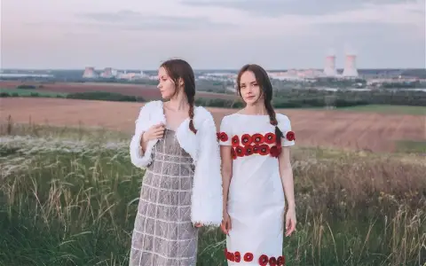 На международном фестивале в Воронеже представили коллекцию одежды, вдохновленную Нововоронежской АЭС На международном фестивале в Воронеже представили коллекцию одежды, вдохновленную Нововоронежской АЭС