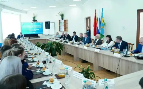 В Россоши молодежи предоставили площадку для диалога с федеральными и региональными руководителями В Россоши молодежи предоставили площадку для диалога с федеральными и региональными руководителями