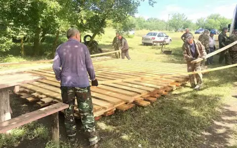 В селе Титаревка благоустроят берег пруда на грантовые средства В селе Титаревка благоустроят берег пруда на грантовые средства