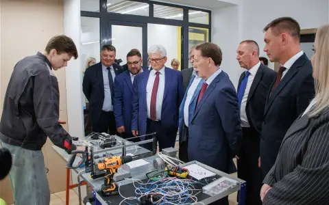 Вице-спикер Госдумы Алексей Гордеев посетил город-спутник Нововоронежской АЭС Вице-спикер Госдумы Алексей Гордеев посетил город-спутник Нововоронежской АЭС