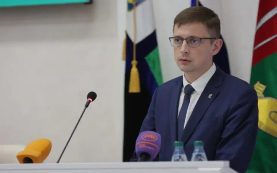 Бывший старооскольский префект Андрей Чесноков ушел из власти в науку Бывший старооскольский префект Андрей Чесноков ушел из власти в науку