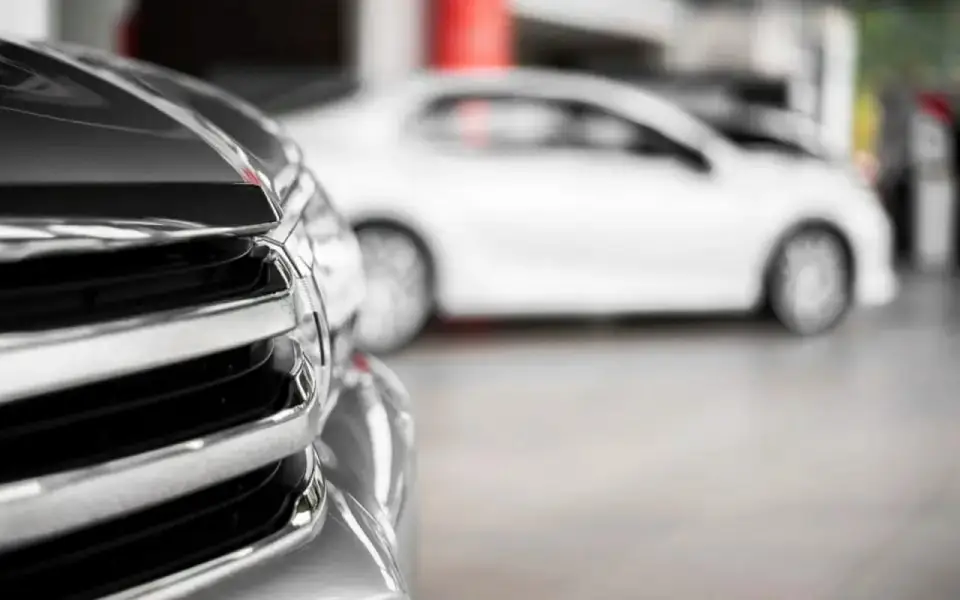 Госзакупки российских автомобилей сократились на 15%