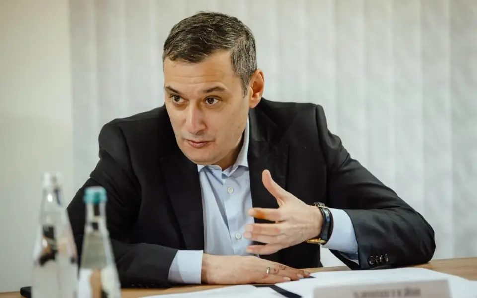 Губернатор Курской области Хинштейн возглавил рейтинг глав регионов по федеральным связям Губернатор Курской области Хинштейн возглавил рейтинг глав регионов по федеральным связям