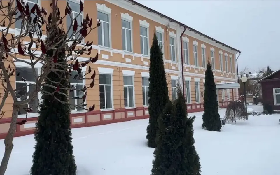 Подрядчик подозревается в хищении более 14 млн рублей при капремонте лицея в Тамбове Подрядчик подозревается в хищении более 14 млн рублей при капремонте лицея в Тамбове