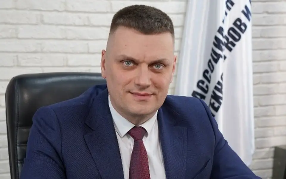 Директор АКИТ РФ Михаил Лабудин: «За 15 лет мы прошли путь от идеи технопарков до системной промышленной политики» Директор АКИТ РФ Михаил Лабудин: «За 15 лет мы прошли путь от идеи технопарков до системной промышленной политики»