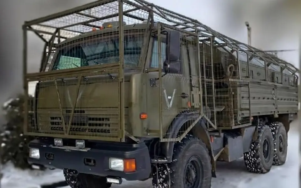 Липецкий «Свободный сокол» усилили защиту служебных автомобилей Росгвардии для работы на СВО Липецкий «Свободный сокол» усилили защиту служебных автомобилей Росгвардии для работы на СВО