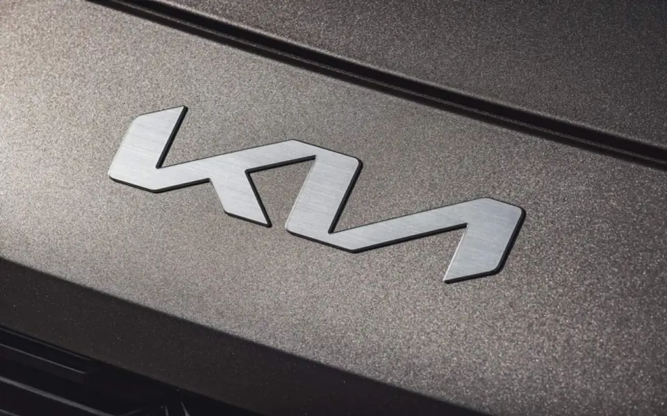 Kia отзывает в России более 33 тысяч автомобилей Rio из-за риска короткого замыкания
Kia отзывает в России более 33 тысяч автомобилей Rio из-за риска короткого замыкания