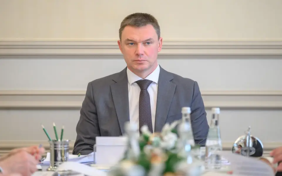 Вице-губернатор Дмитрий Маслов избран секретарем воронежского отделения «Единой России» Вице-губернатор Дмитрий Маслов избран секретарем воронежского отделения «Единой России»
