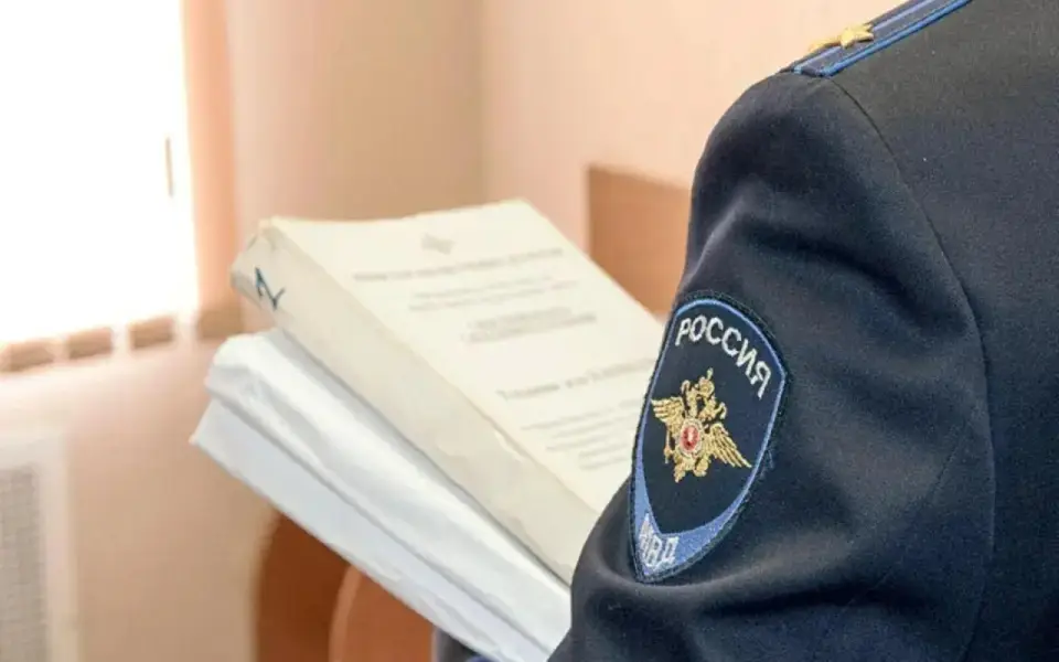 Экс-полицейского из Воронежа отпустили из СИЗО под домашний арест по делу о краже 12 тыс. долларов Экс-полицейского из Воронежа отпустили из СИЗО под домашний арест по делу о краже 12 тыс. долларов