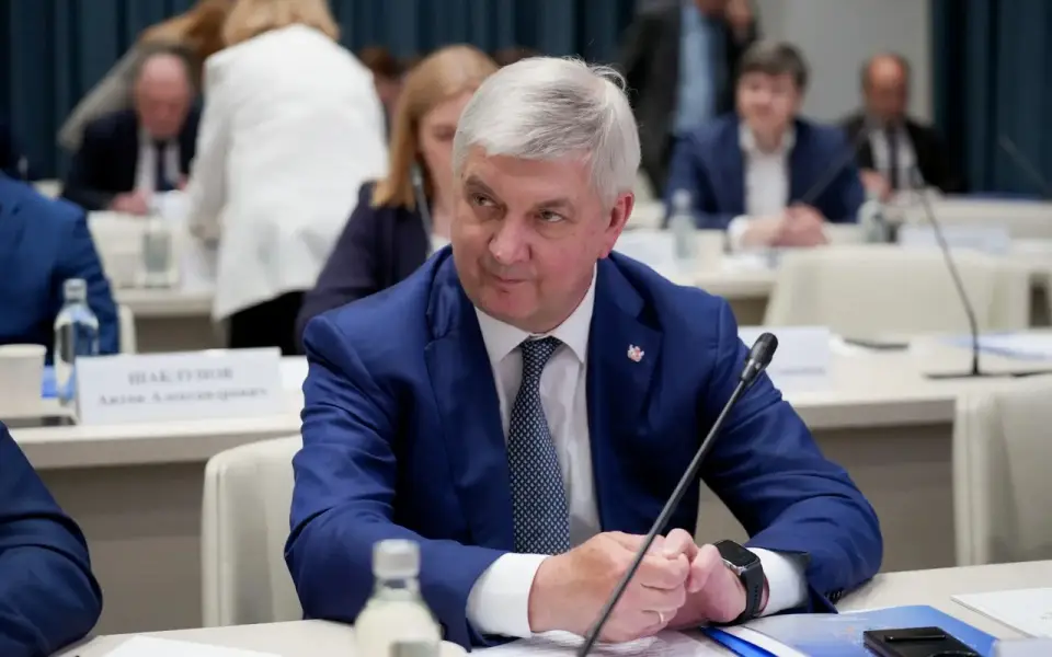 Воронежские власти отчитались о рекордном уровне доверия к губернатору Гусеву Воронежские власти отчитались о рекордном уровне доверия к губернатору Гусеву