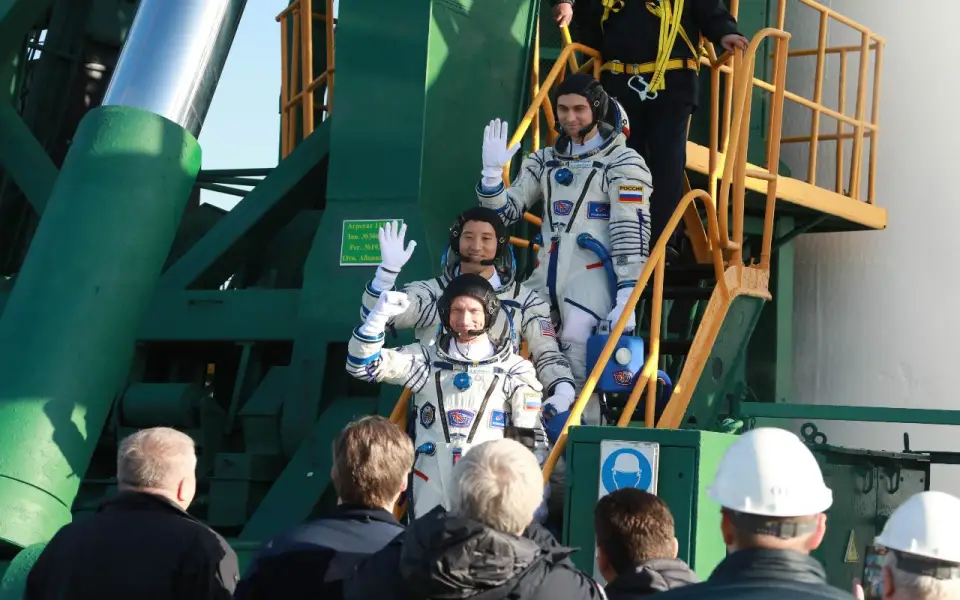NASA заплатило «Роскосмосу» более 3,6 млрд долларов за места на «Союзах» NASA заплатило «Роскосмосу» более 3,6 млрд долларов за места на «Союзах»