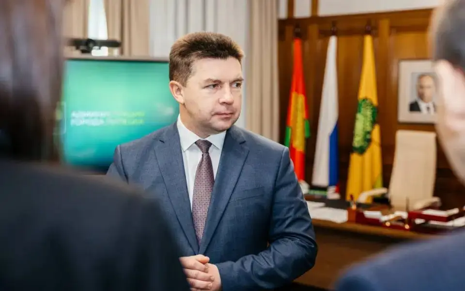 Экс-мэр Липецка Роман Ченцов возглавил региональный агрохолдинг «Экоптица» Экс-мэр Липецка Роман Ченцов возглавил региональный агрохолдинг «Экоптица»