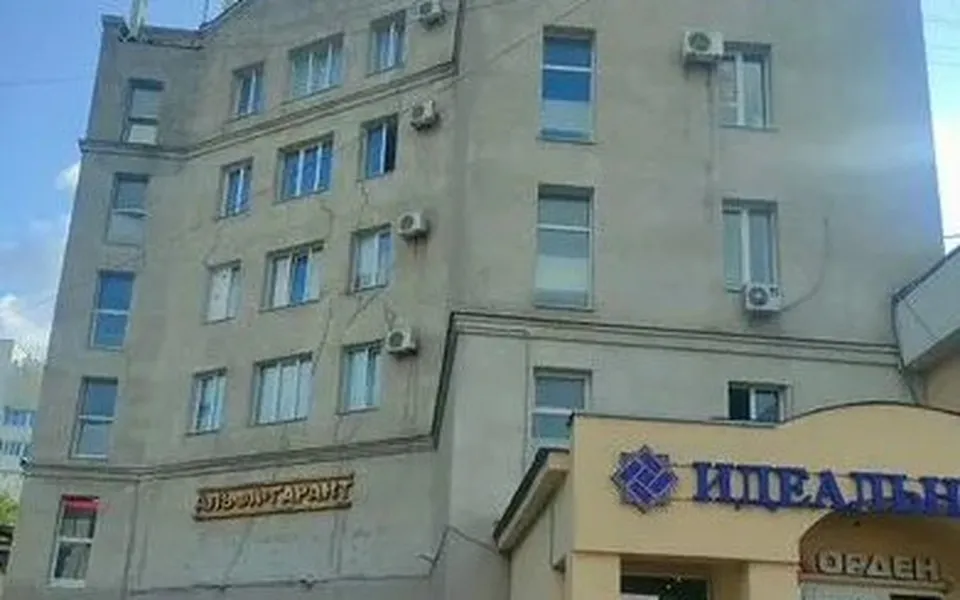 Шестиэтажное коммерческое здание продают в центре Воронежа за 190 млн рублей Шестиэтажное коммерческое здание продают в центре Воронежа за 190 млн рублей
