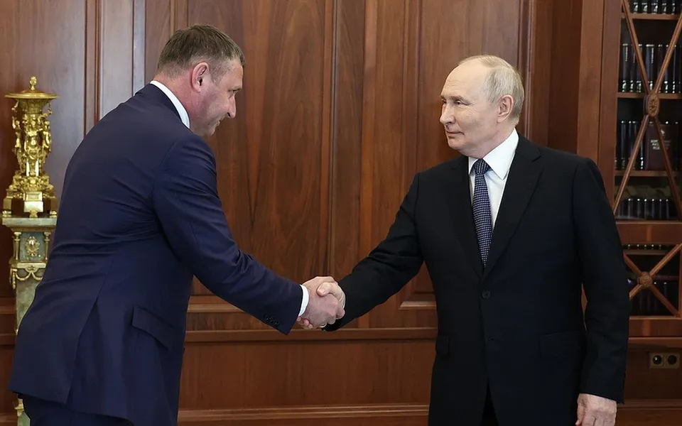 Путин на встрече с врио губернатора Белгородской области Шуваевым назвал главным вопрос безопасности Путин на встрече с врио губернатора Белгородской области Шуваевым назвал главным вопрос безопасности