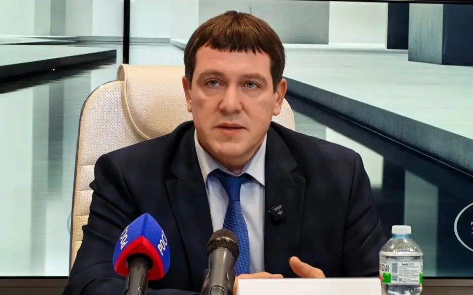 «Чудес не бывает»: министр дорожной деятельности Воронежской области Максим Оськин — о свекле, которая съедает асфальт, и битуме, подорожавшем вдвое «Чудес не бывает»: министр дорожной деятельности Воронежской области Максим Оськин — о свекле, которая съедает асфальт, и битуме, подорожавшем вдвое