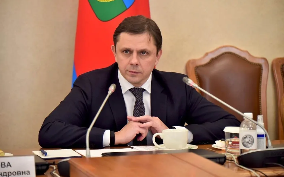 Клычков отказался идти в Госдуму и продолжит работать губернатором Орловской области Клычков отказался идти в Госдуму и продолжит работать губернатором Орловской области