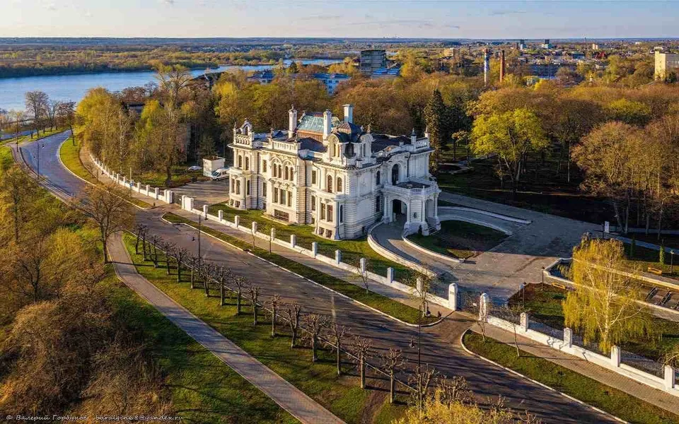Четырехзвездочный отель у усадьбы Асеевых в Тамбове откроют к концу года Четырехзвездочный отель у усадьбы Асеевых в Тамбове откроют к концу года
