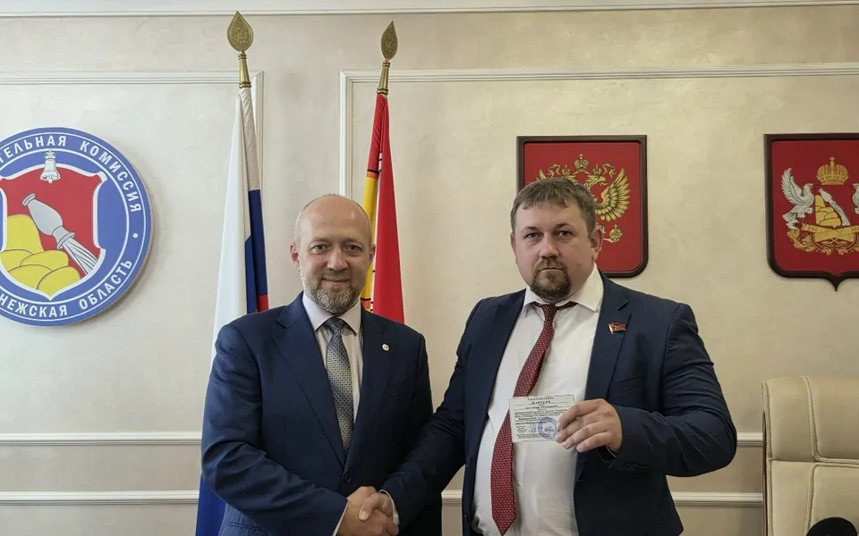 Воронежские коммунисты назвали выборы в Госдуму «самыми грязными в истории» и готовят кассационные жалобы Воронежские коммунисты назвали выборы в Госдуму «самыми грязными в истории» и готовят кассационные жалобы
