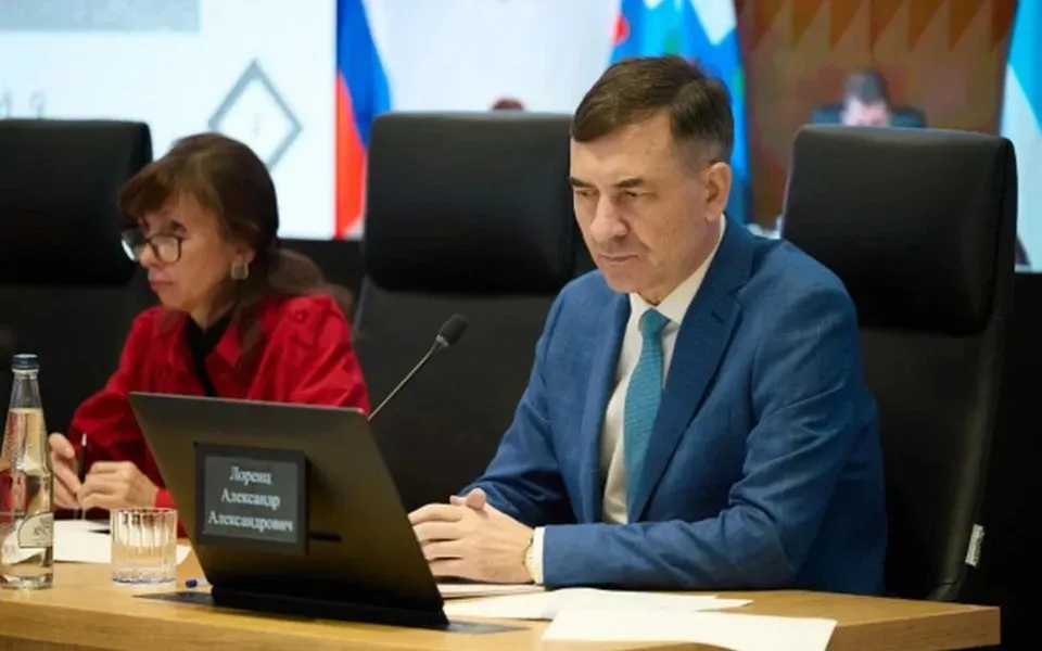 Вице-губернатор Александр Лоренц стал сенатором от Белгородской области Вице-губернатор Александр Лоренц стал сенатором от Белгородской области