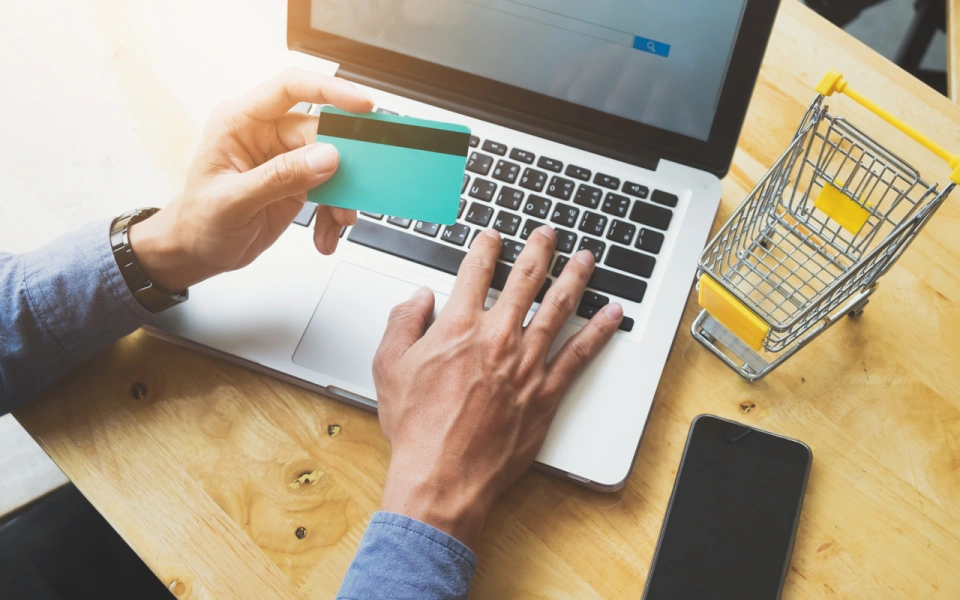 Эксперты прогнозируют рост российского e-commerce до 33 трлн рублей к 2030 году Эксперты прогнозируют рост российского e-commerce до 33 трлн рублей к 2030 году