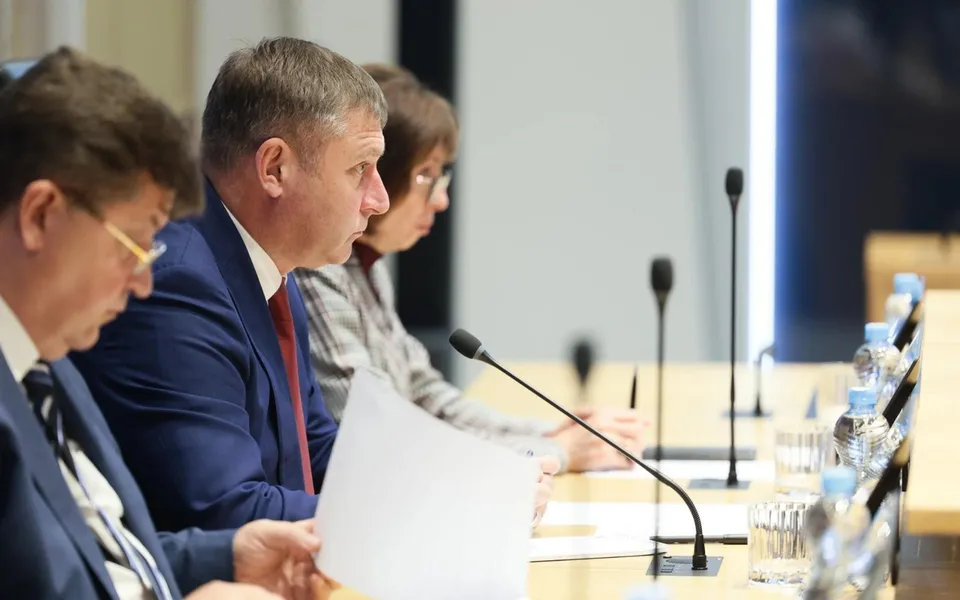 Белгородский губернатор Шуваев изменил структуру правительства и статус руководителей ряда ведомств Белгородский губернатор Шуваев изменил структуру правительства и статус руководителей ряда ведомств